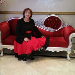 Meet your Posher, Nina